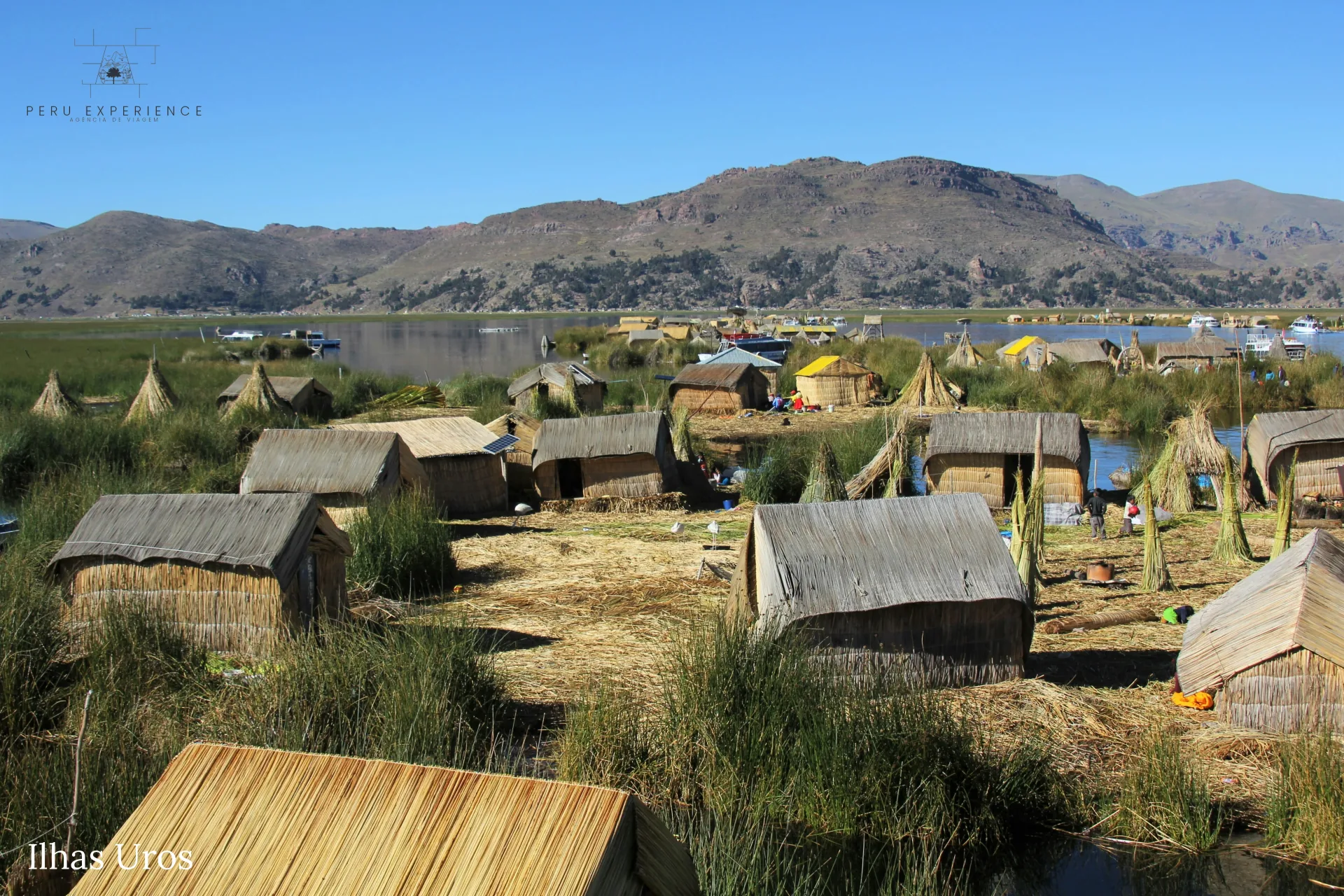 Lago Titicaca — Ilhas Uros + Taquile