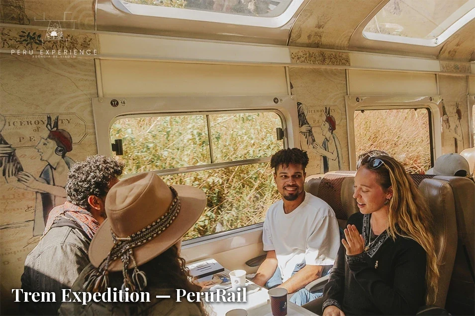 Experiência a bordo do Trem Expedition com vista para o Vale Sagrado